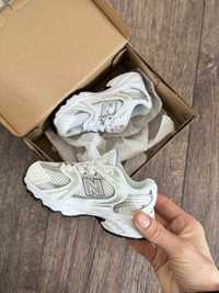 Дитячі кросівки New Balance 530 білі беж 21 р до 12.5 стопа (не Nike)