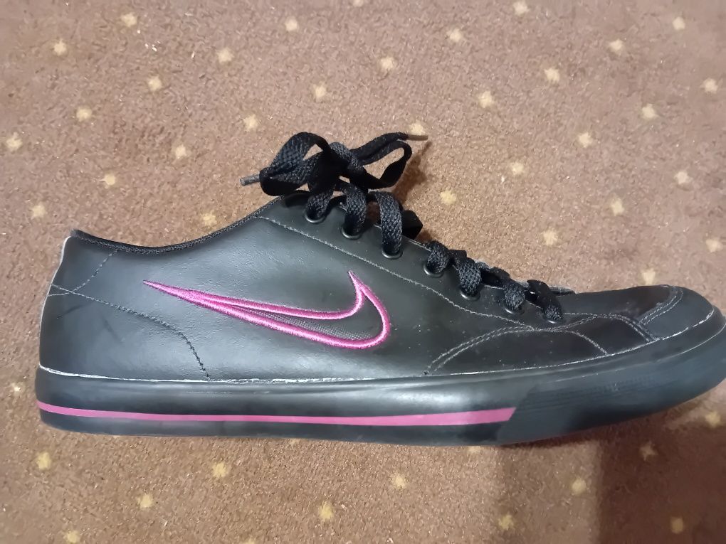 Trampki nike r.40,5