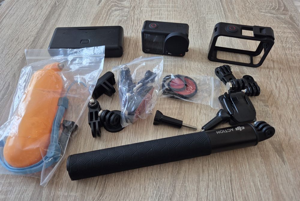 DJI Osmo Action 4 Adventure Combo