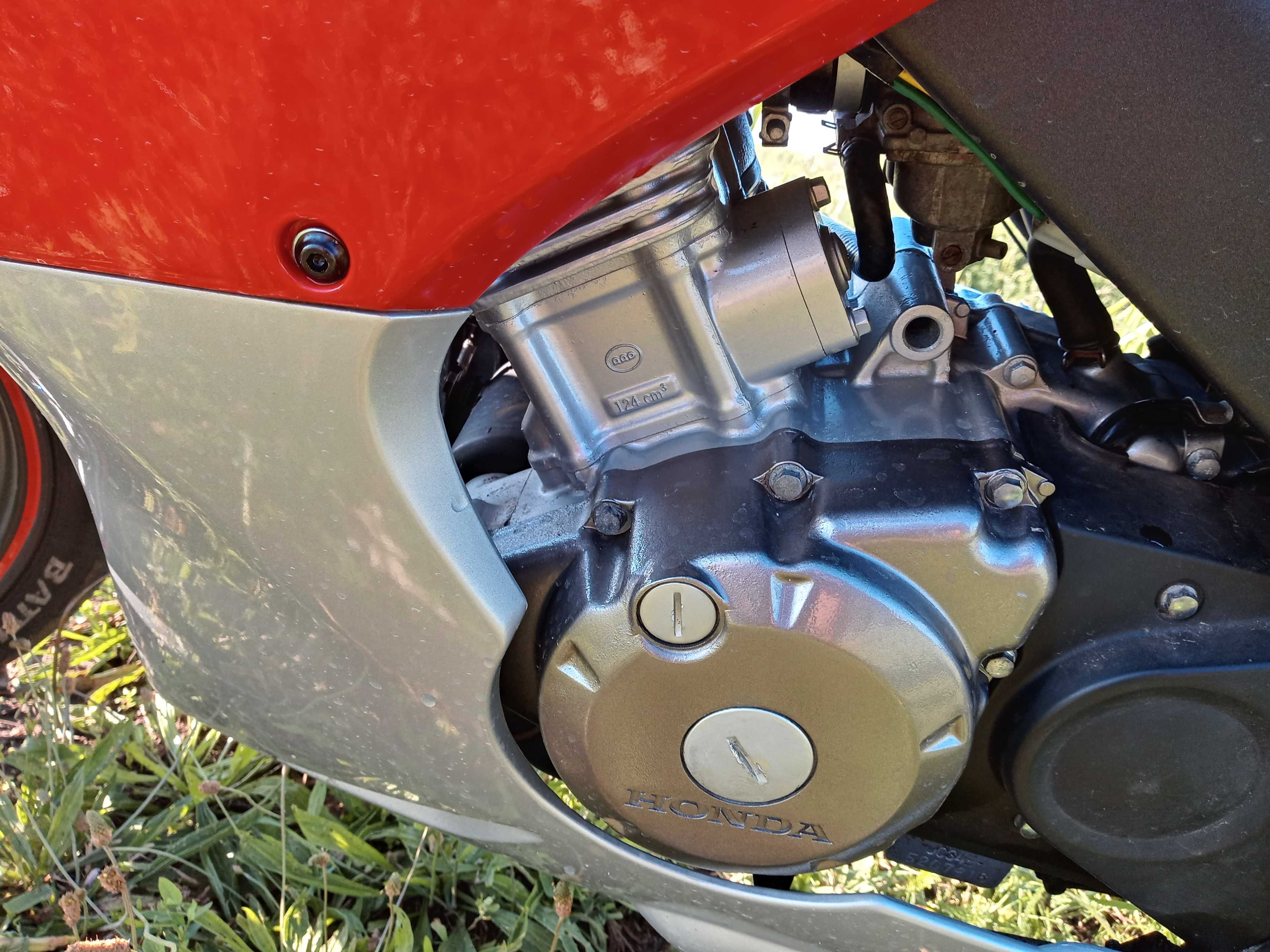Honda cbr125r 2007rok