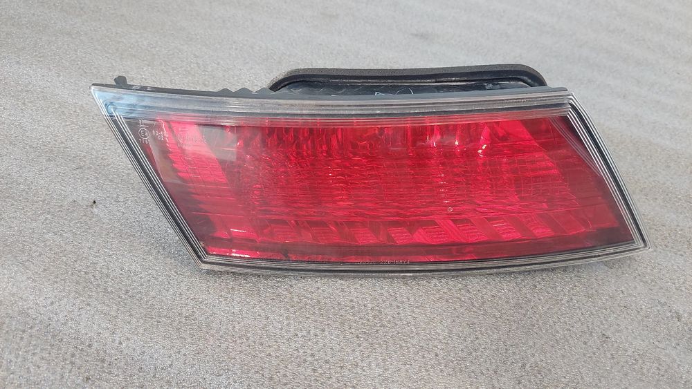 Farolim da mala esquerdo HONDA Civic VIII Hatchback (FN_, FK_)