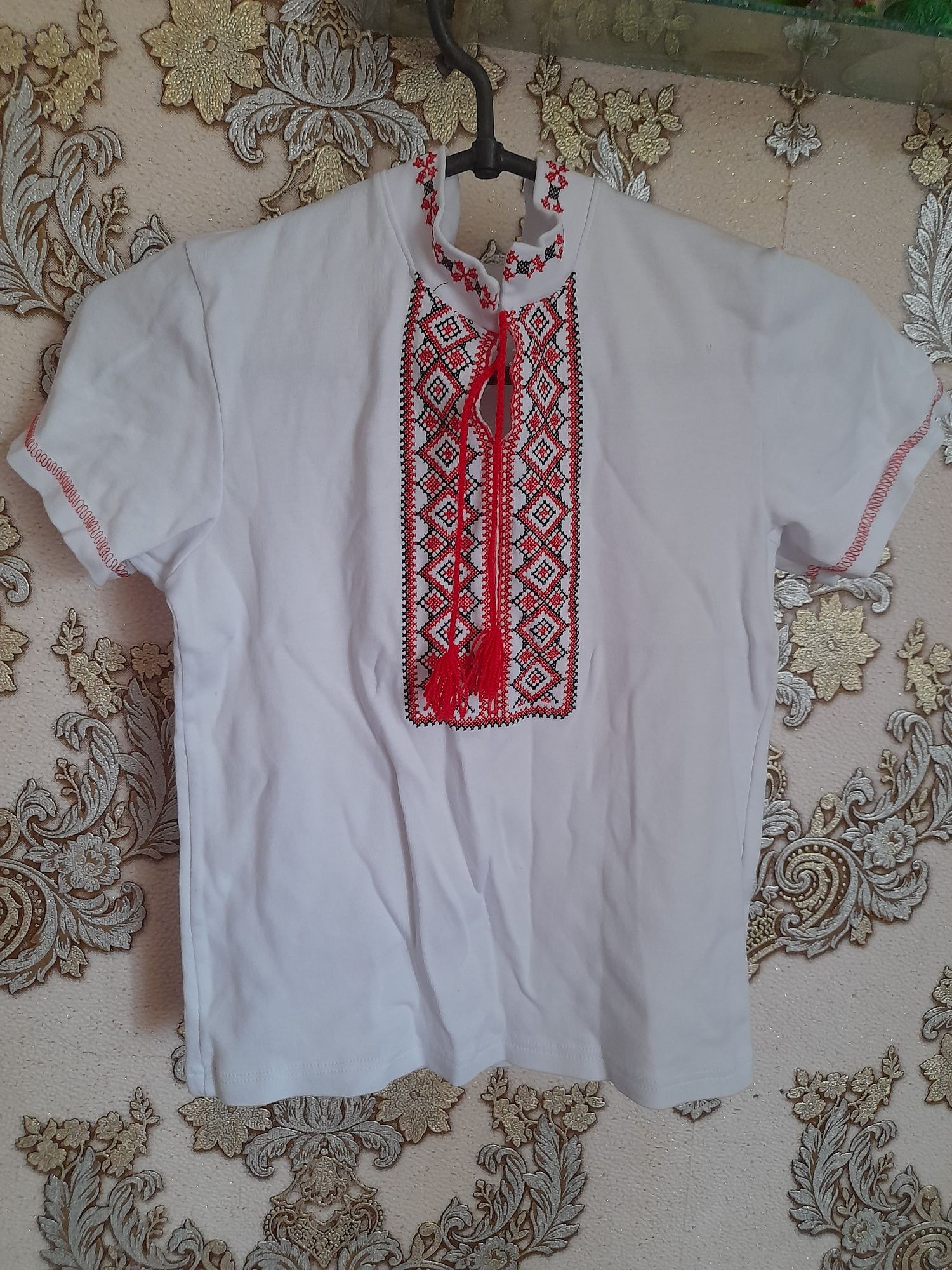 Продам вишиванку