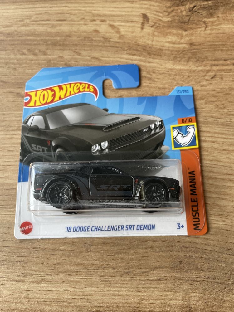 hot wheels 18 dodge challenger srt demon