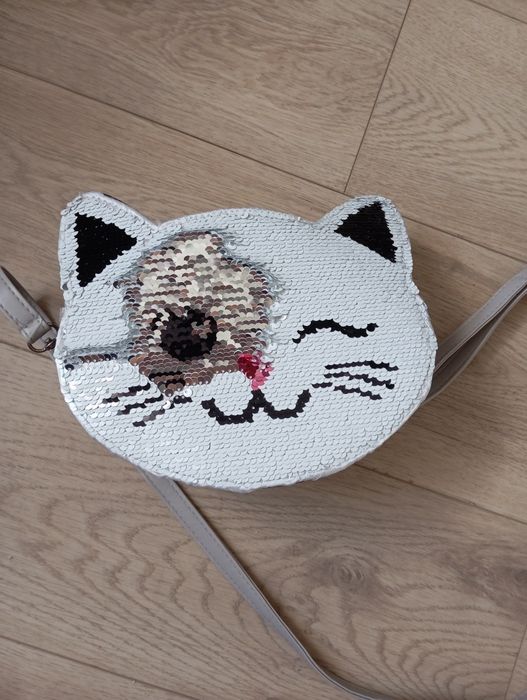 Torebka kotek z cekinami