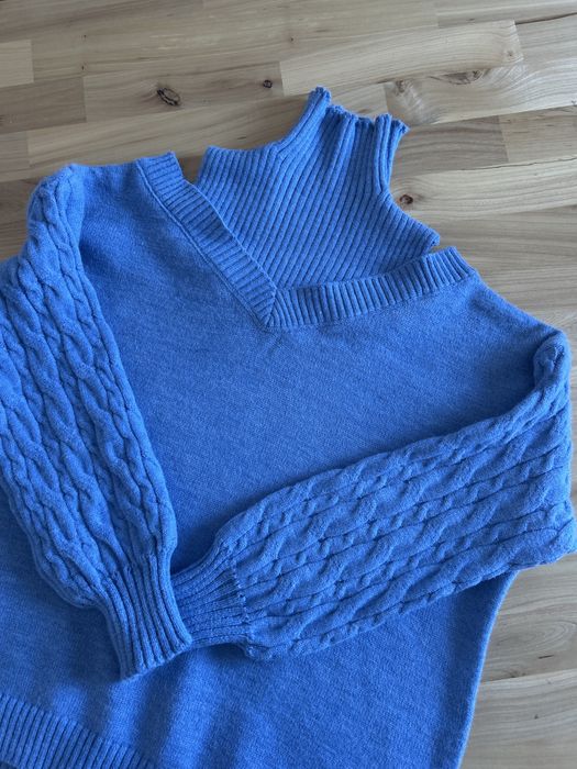 Светр зі спущеними плечима