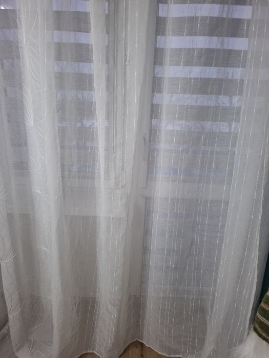 Sprzedam dwie długie firany