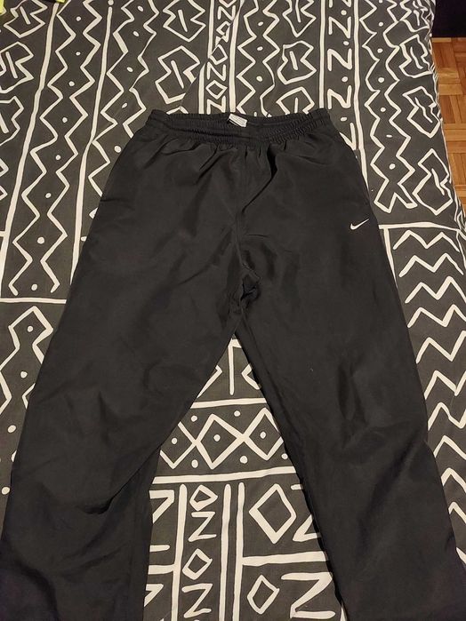 Calças Nike de desporto