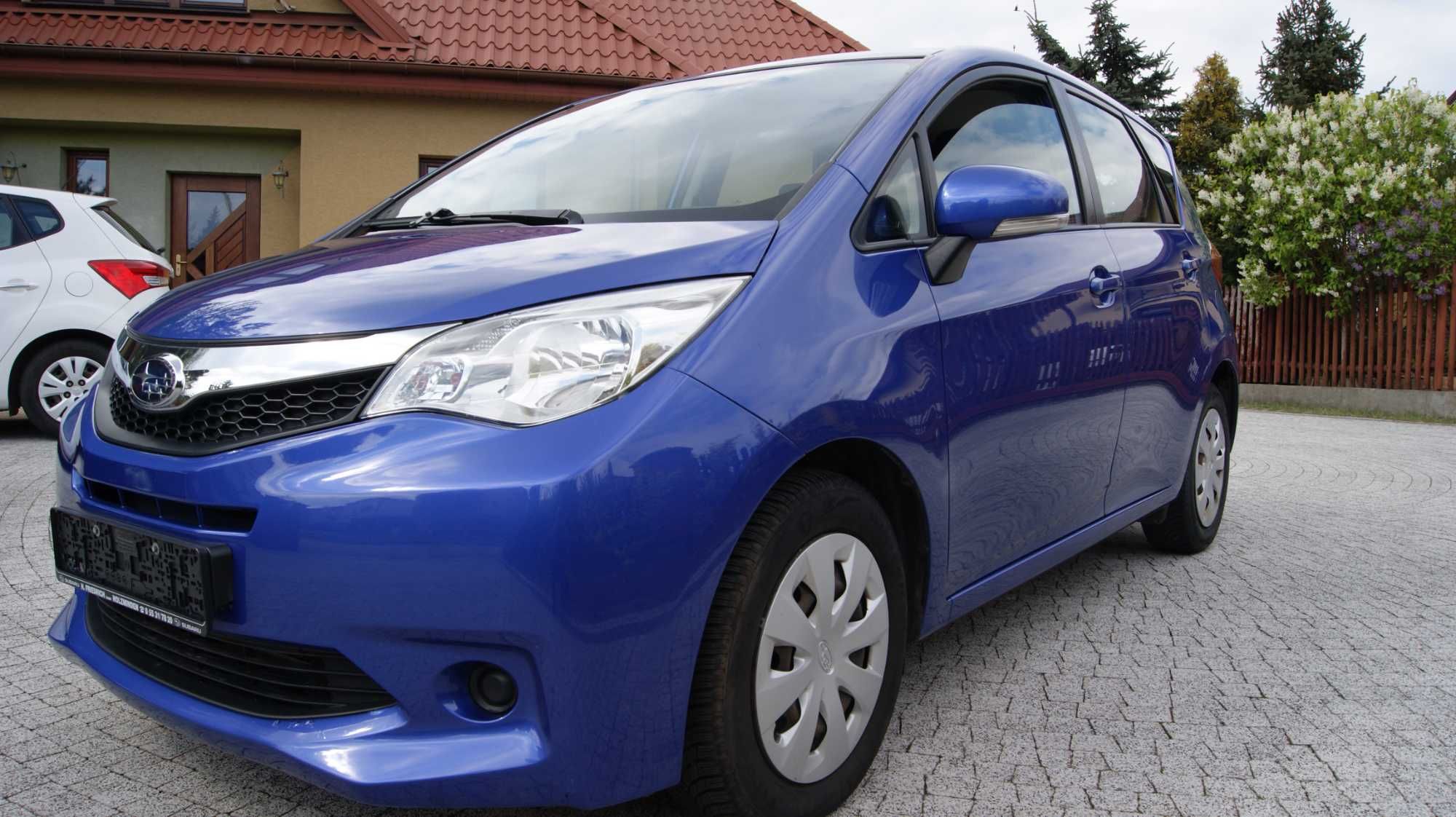 Toyota Verso S & Subaru Trezia 1,3 2011 rok