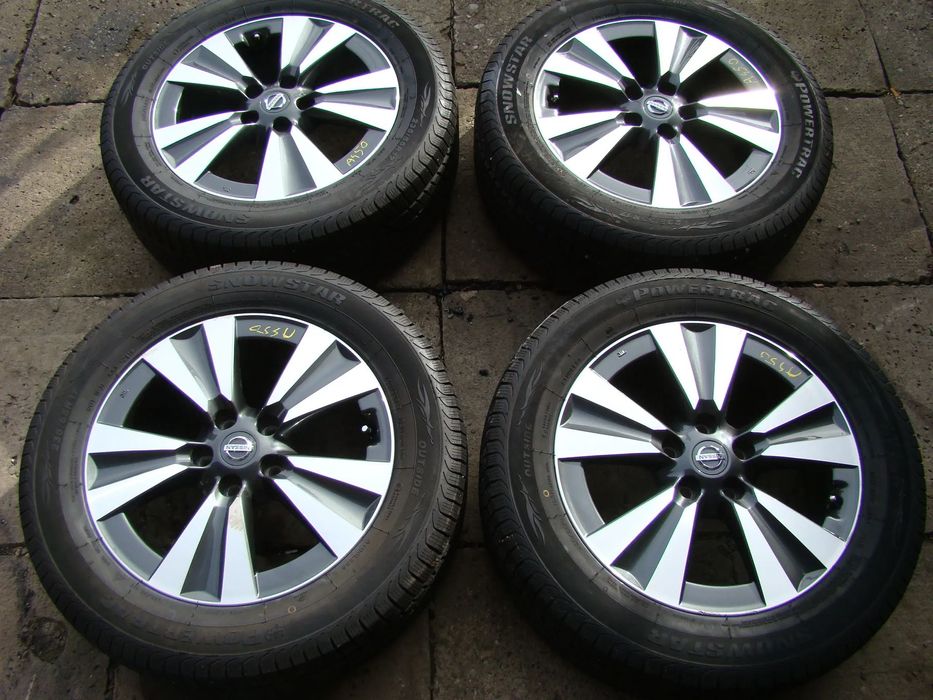 a450 5x114,3 6,5jx17 Nissan Qashai Juke 235/55 R17 opony zima czujniki