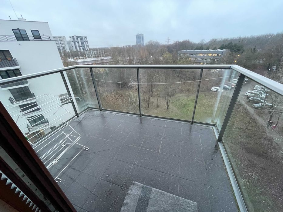 Wynajmę 2-pokojowe mieszkanie z balkonem