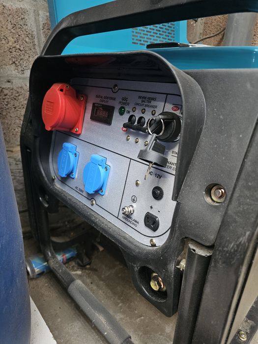 Генератор дизельний Full FDL8000LE3 трифазний 220V 50Hz 7.5LE3 Dizel