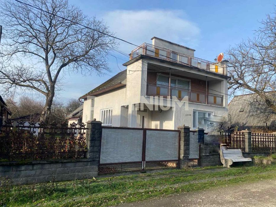 Продається будинок у смт. Вишково