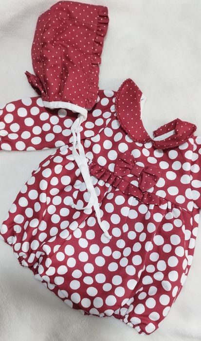 Jardineira 6 meses nova