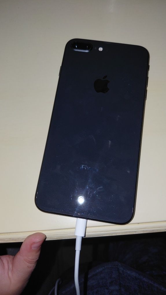 Iphone 8 plus ...