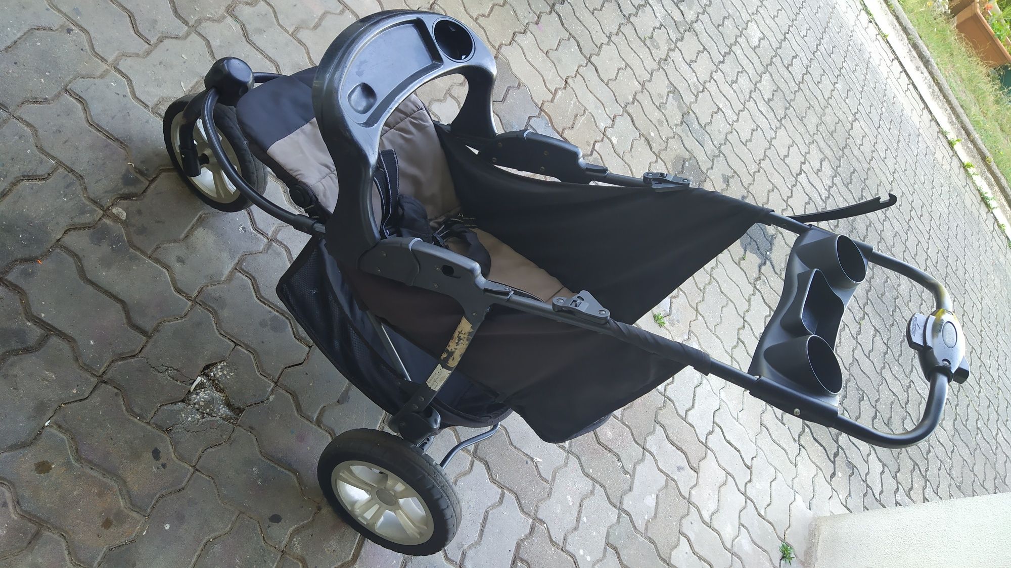 Carro de bebê kiddo