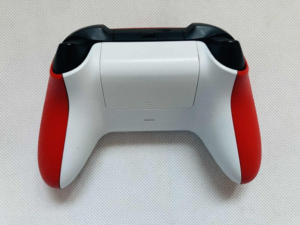Oryginalny Pad Xbox Series / One 1914 Pulse Red