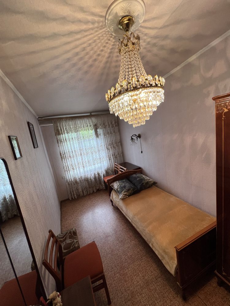 Трикімнатна квартира район 18 школи