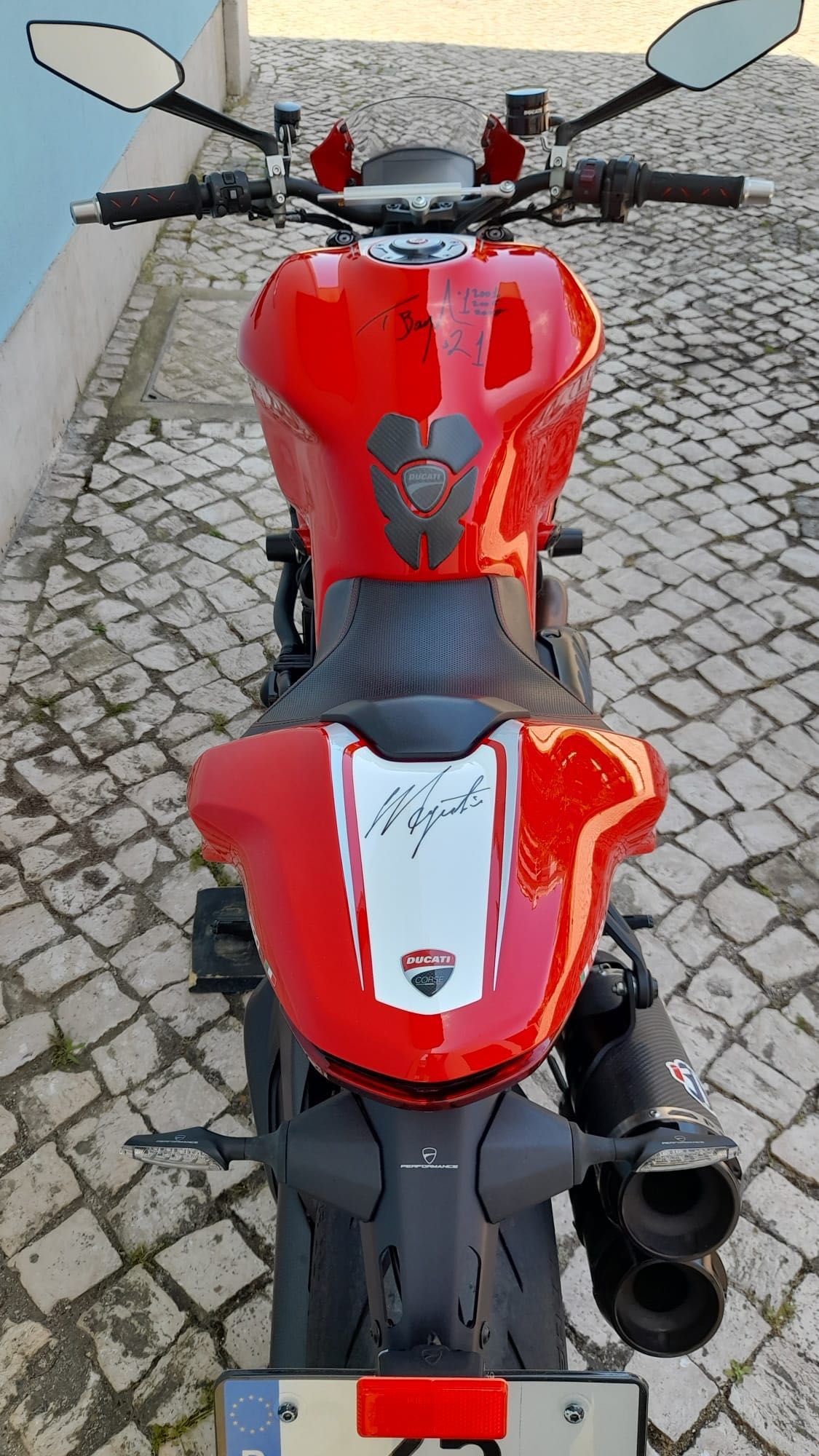 DUCATI MONSTER 1200 R - FULL EXTRAS