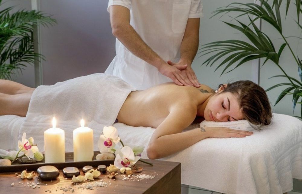 Масаж для жінок: загальний , розслабляючий, інший