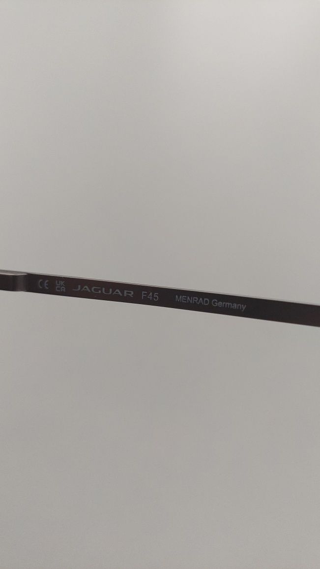 Okulary przeciwsłoneczne JAGUAR z etui