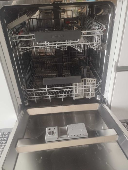 Máquina de lavar louça Samsung