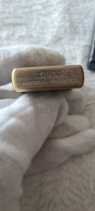 Zapalniczka Zippo Marlboro Antique Brass. Nowa. 2024r