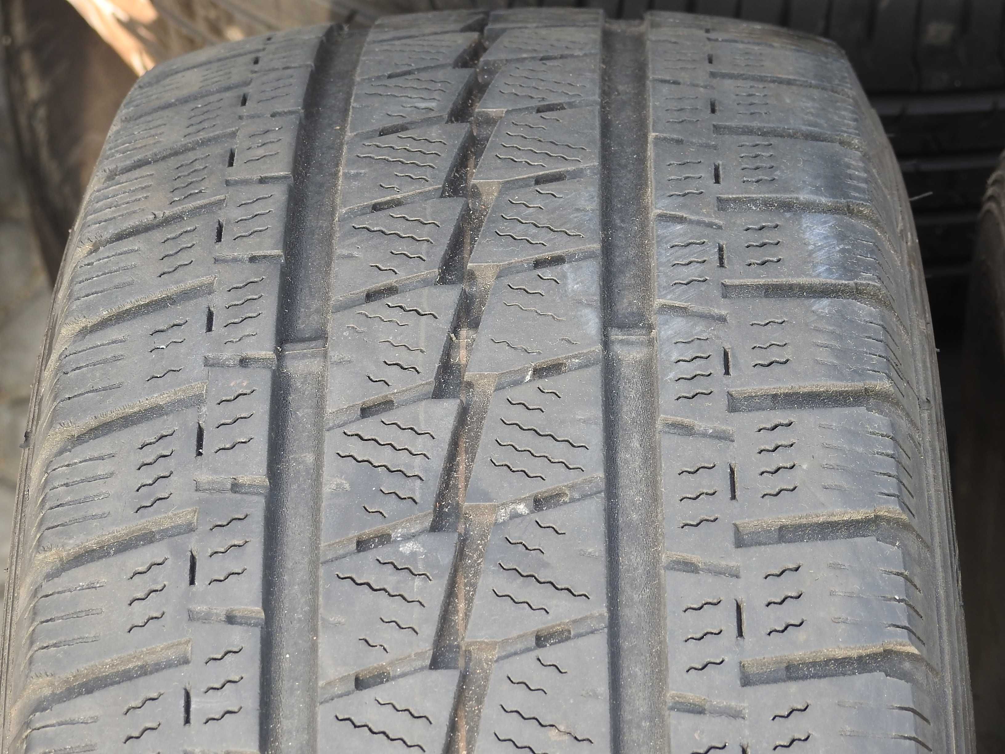 2x Falken Euro Allseason van11 215/65r16C 109R 20rok 5,5mm