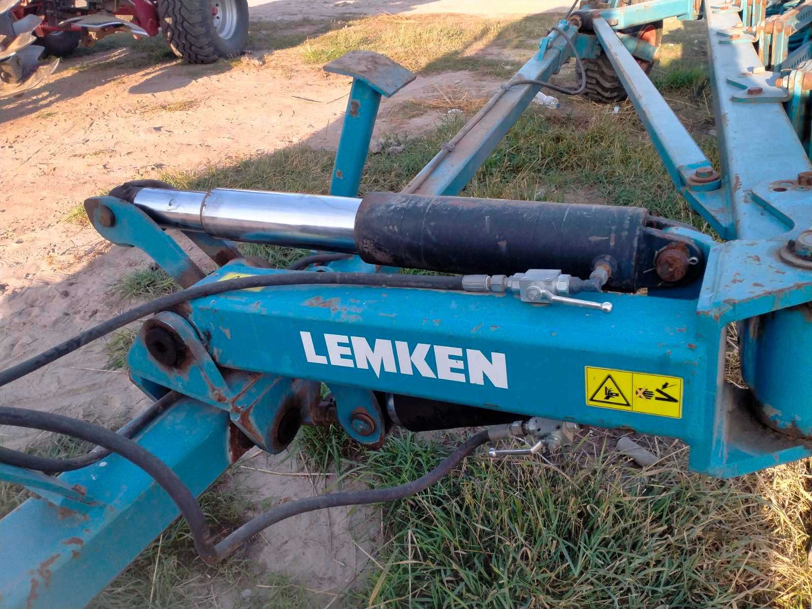 Продам плуг Lemken Diamant 7+1