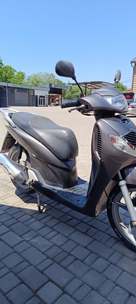 Мопед Honda sh150i
