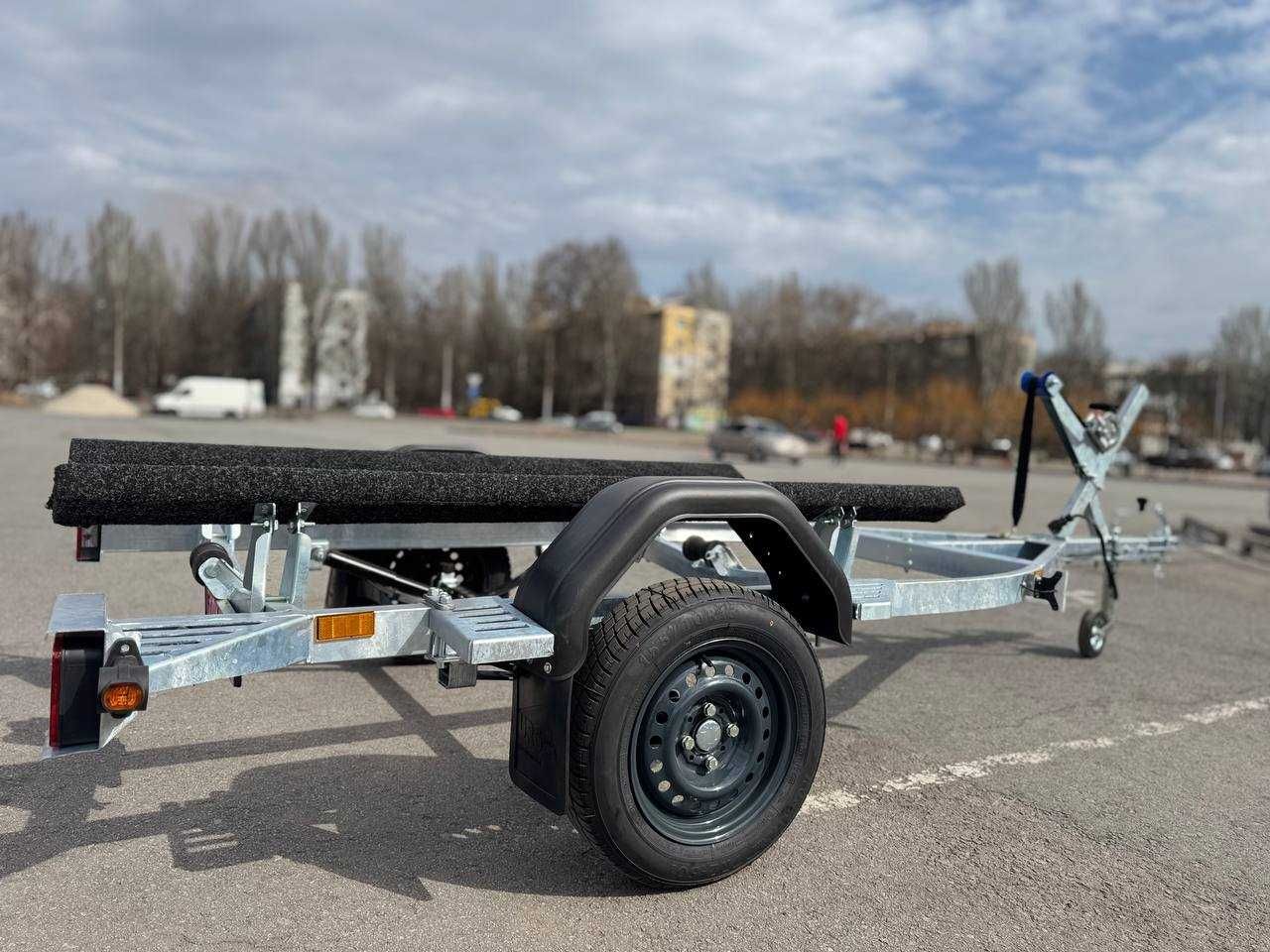 Прицеп для перевезеня гидроцикла, лодки.