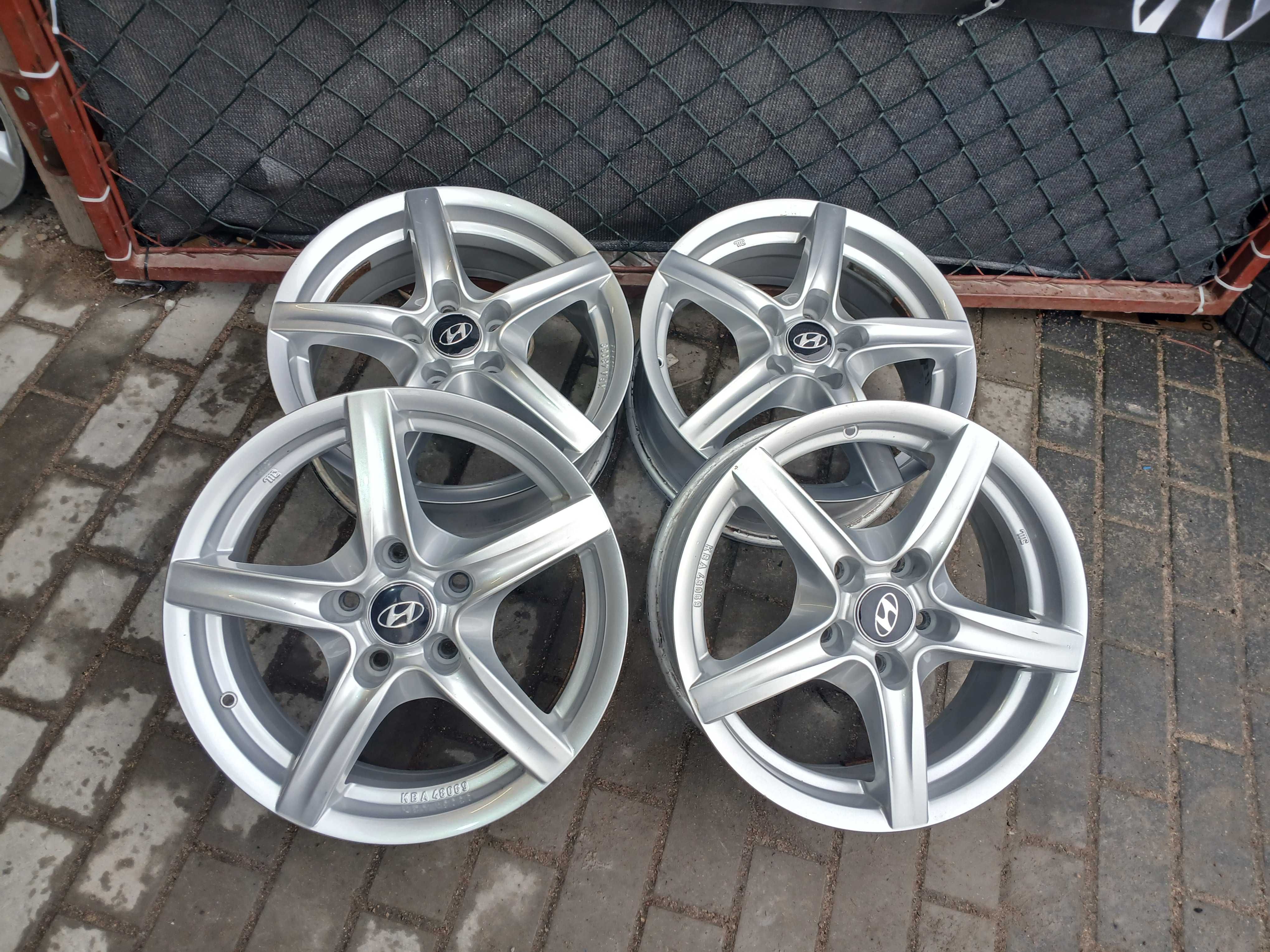 4x felgi 16 5x114,3 Hyundai i30 i40 ix35 Elantra Tucson Toyota ET39