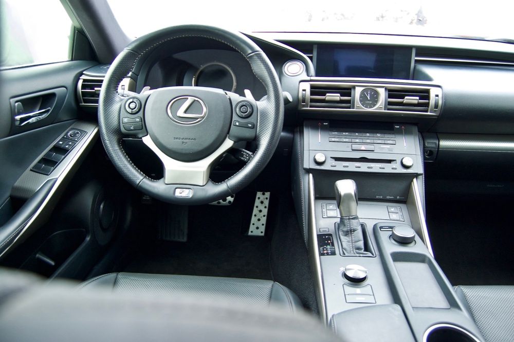 Lexus IS 200t F-Sport