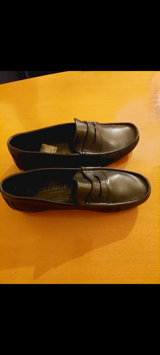Sapatos marca Georges originais para homem tamanho 41 novos
