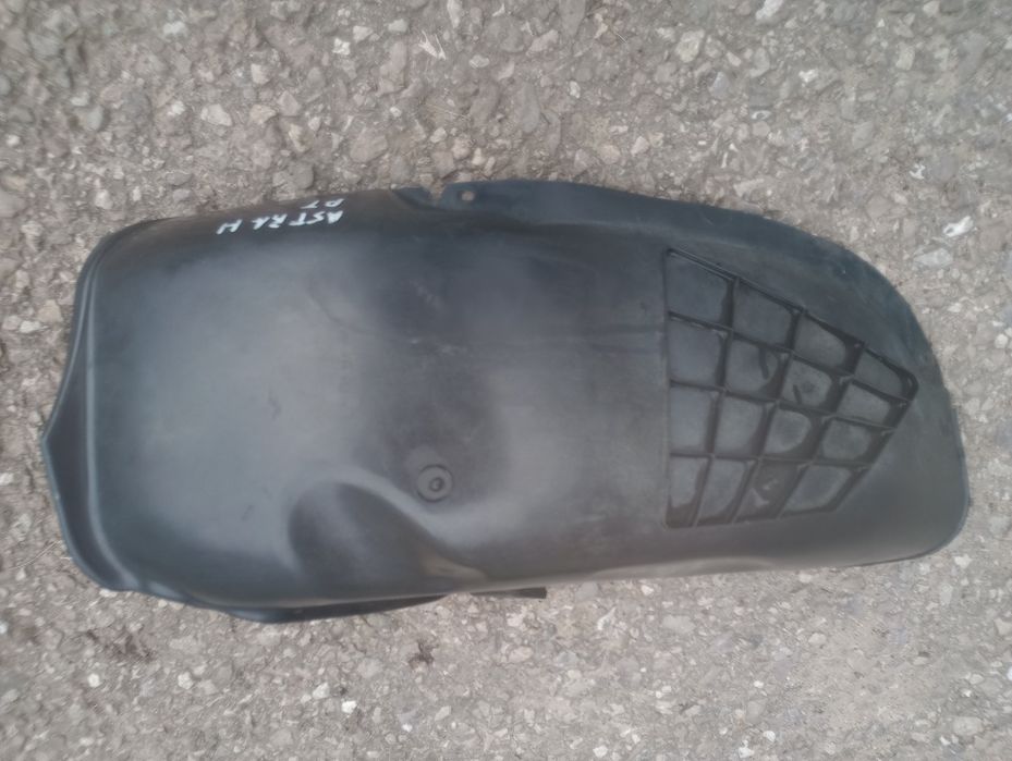 Opel Astra 3 lll H HB 5-drzwi nadkole prawe prawy tył tylne