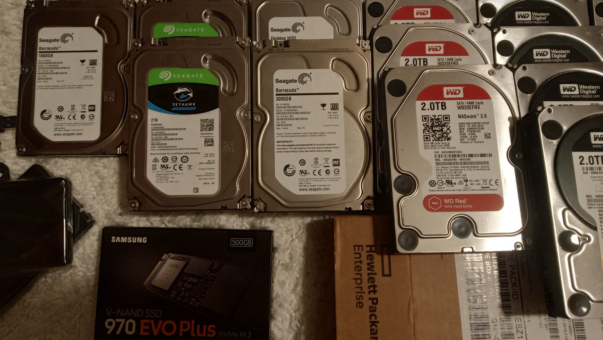 Discos SATA 3.5" 3TB, 2TB