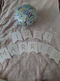 Just Married napis złoty z różową wstążką