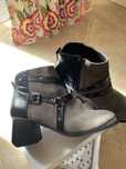 Vendo botas em pele Cubanas.
