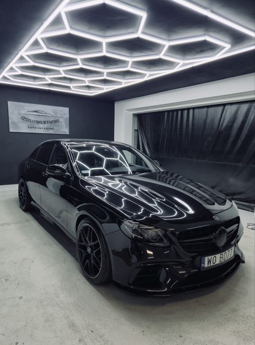 Wynajem Mercedes E63S 800hp OGNIE Z WYDECHU, Wypożyczalnia aut Premium