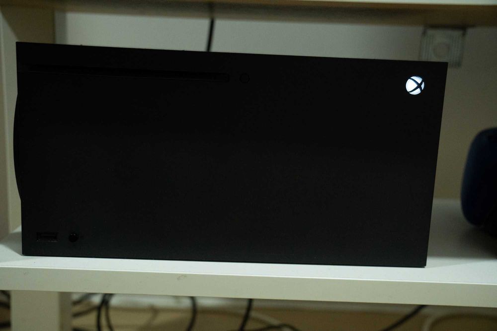 Konsola Xbox Series X - 2 Pady - Ładowarka