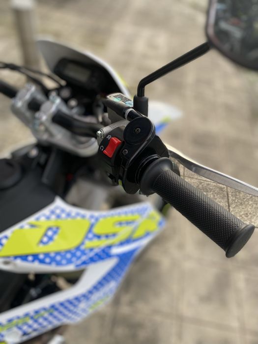 UM - DSR SM 125cc (Nova - 0 Km)