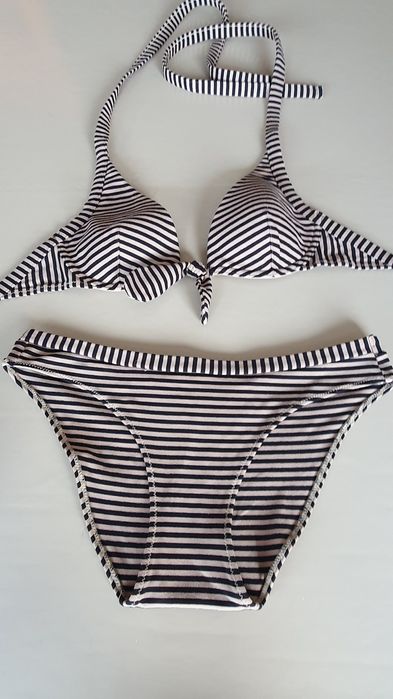 Bikini em ótimo estado T S/M copa B