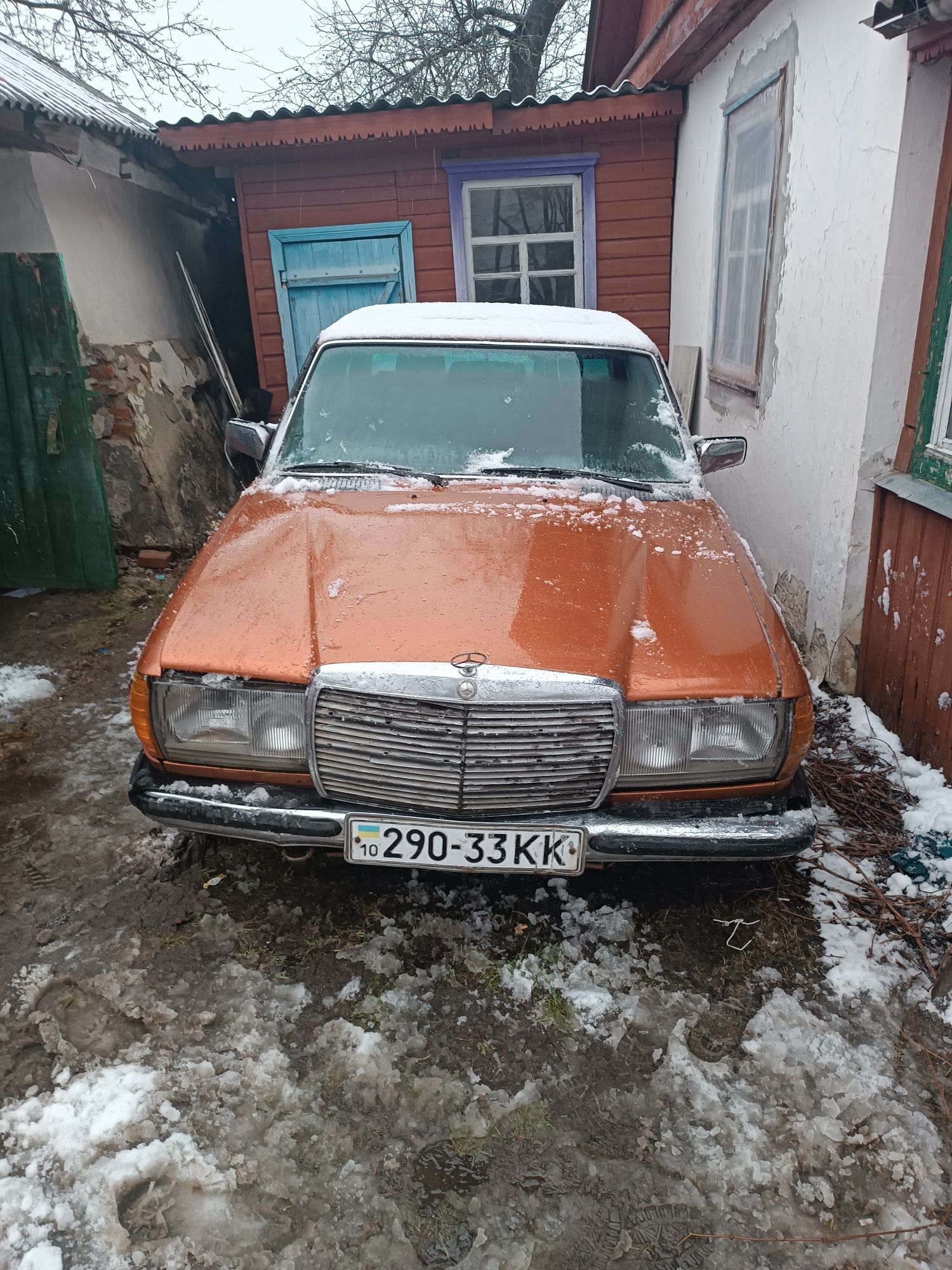 Продам мерседес 123 200D