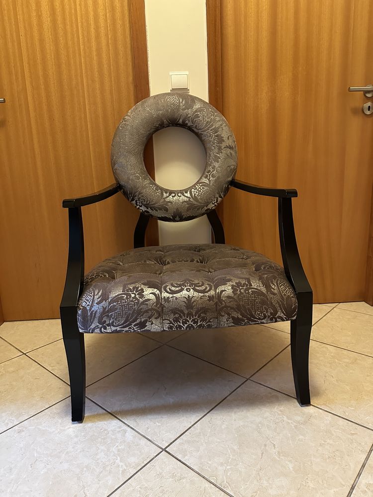 Cadeirão com design