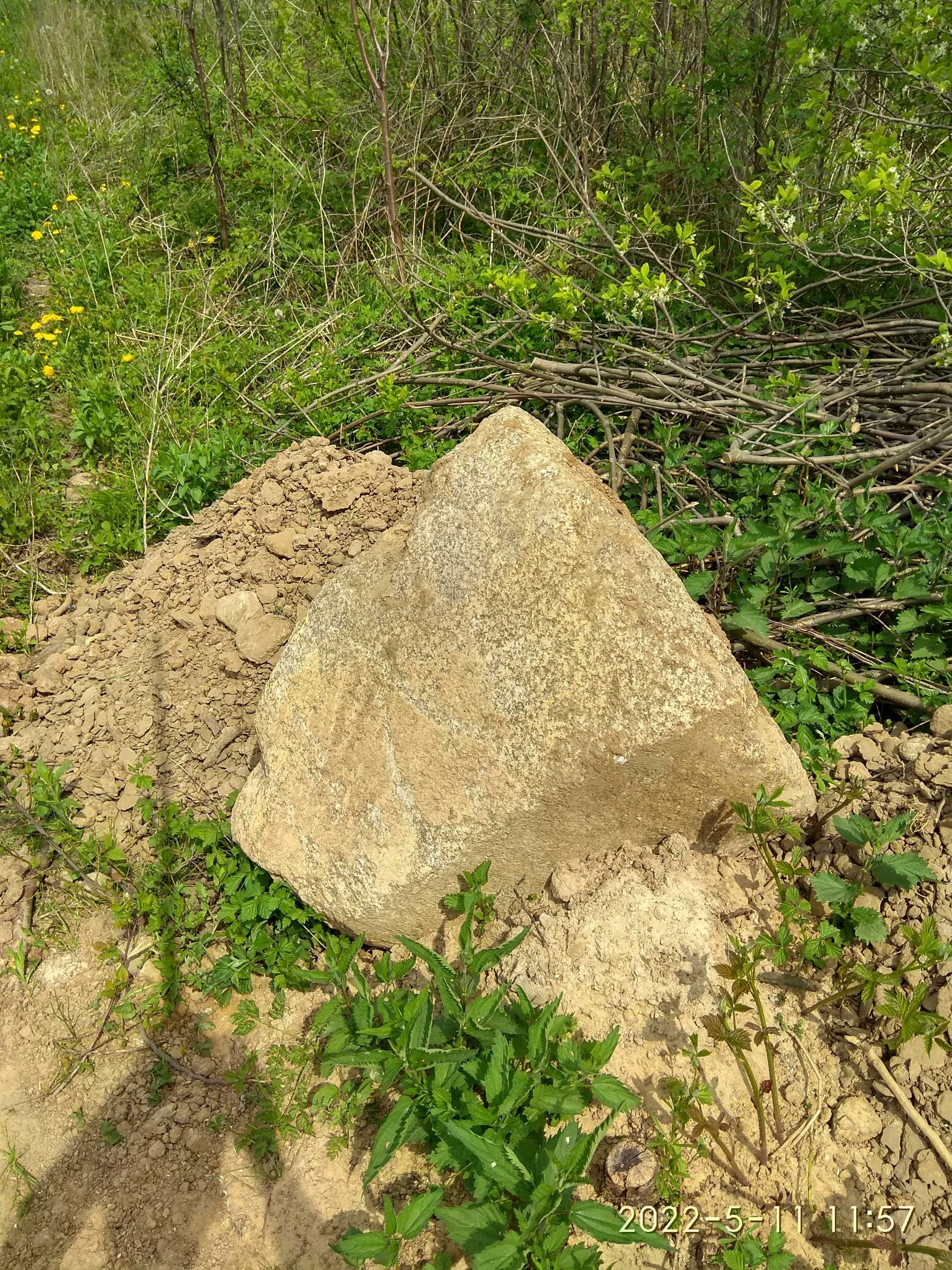 Kamień duży / głaz / skała