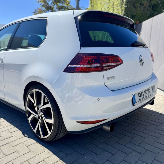 VW Golf 7 GTi Performance DESDE 269€ mês