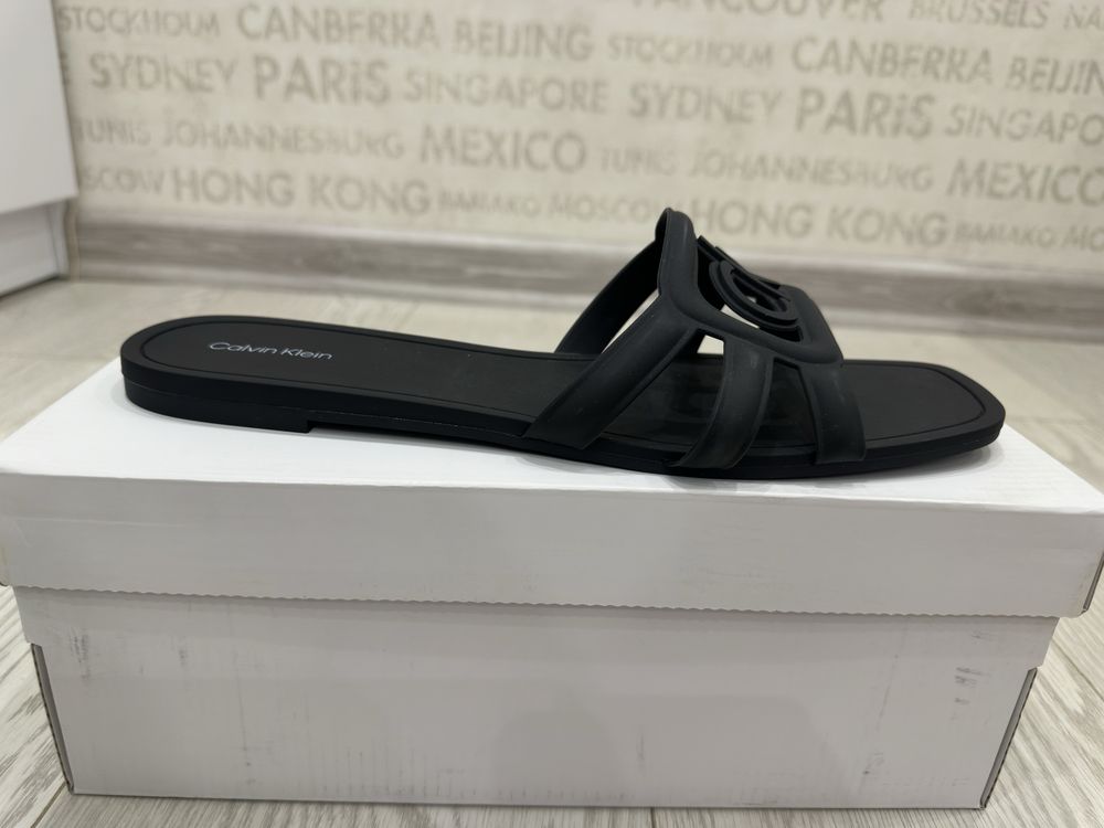 Сандалі Calvin Klein Yoana Jelly