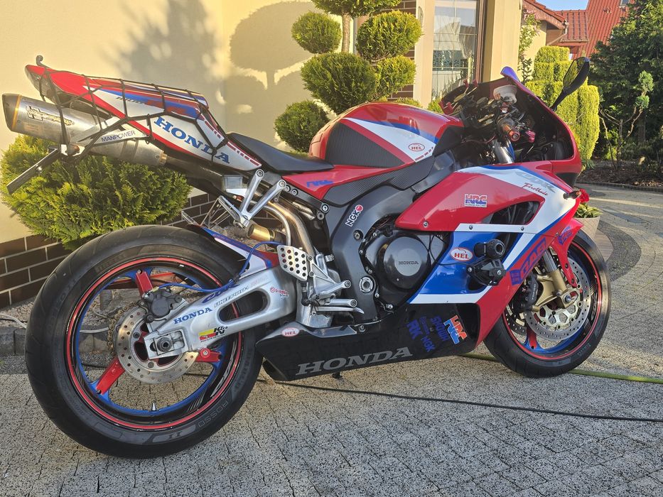 Honda CBR 1000 RR sc 57 w orginale HRC malowanie