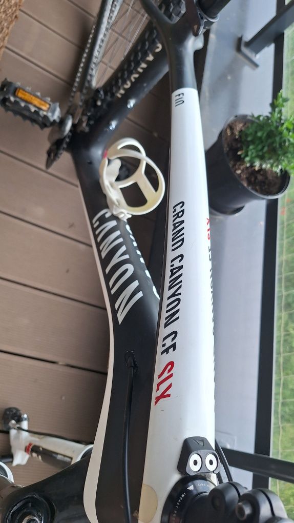Rower: Canyon Grand Canyon CF SLX F10 – Karbonowy MTB gotowy na przygo
