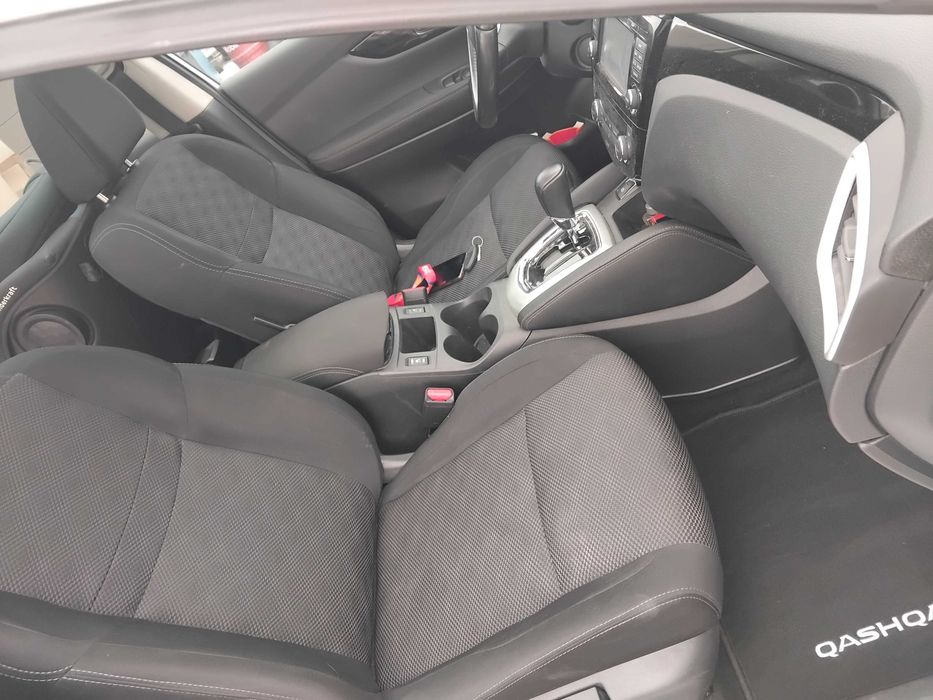 Nissan Qashqai panorama automat kamery 360 navi kamera cofania