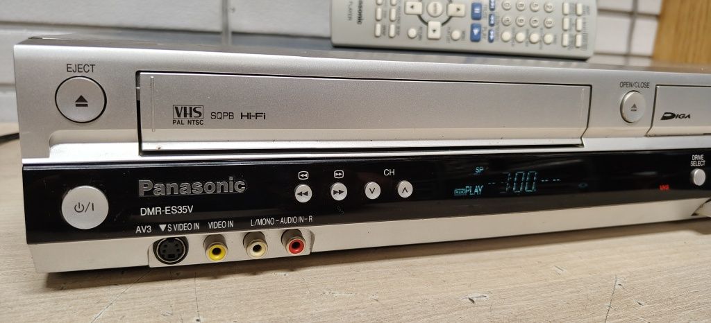 Nagrywarka VHS-DVD Panasonic DMR-ES35V. Po serwisie